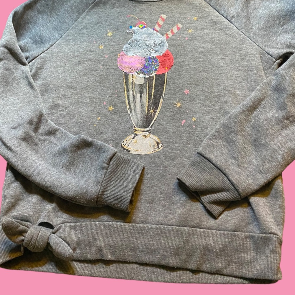NWOT Kid’s sweatshirt size XL ice cream cone sequins